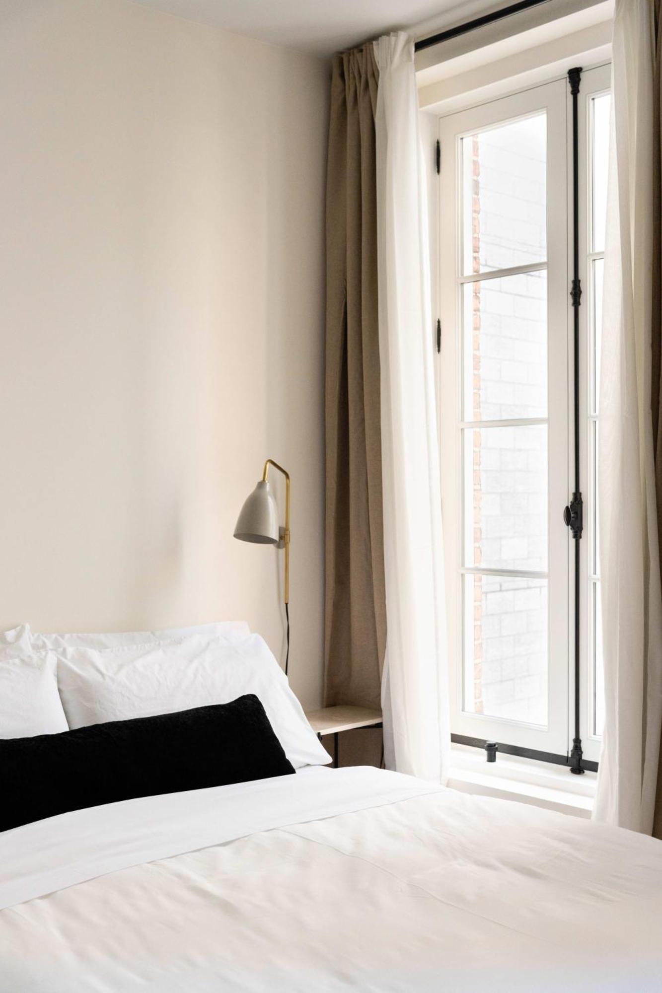 Maison Place Jacques-Cartier By Luxury In Transit Montreal Exterior photo